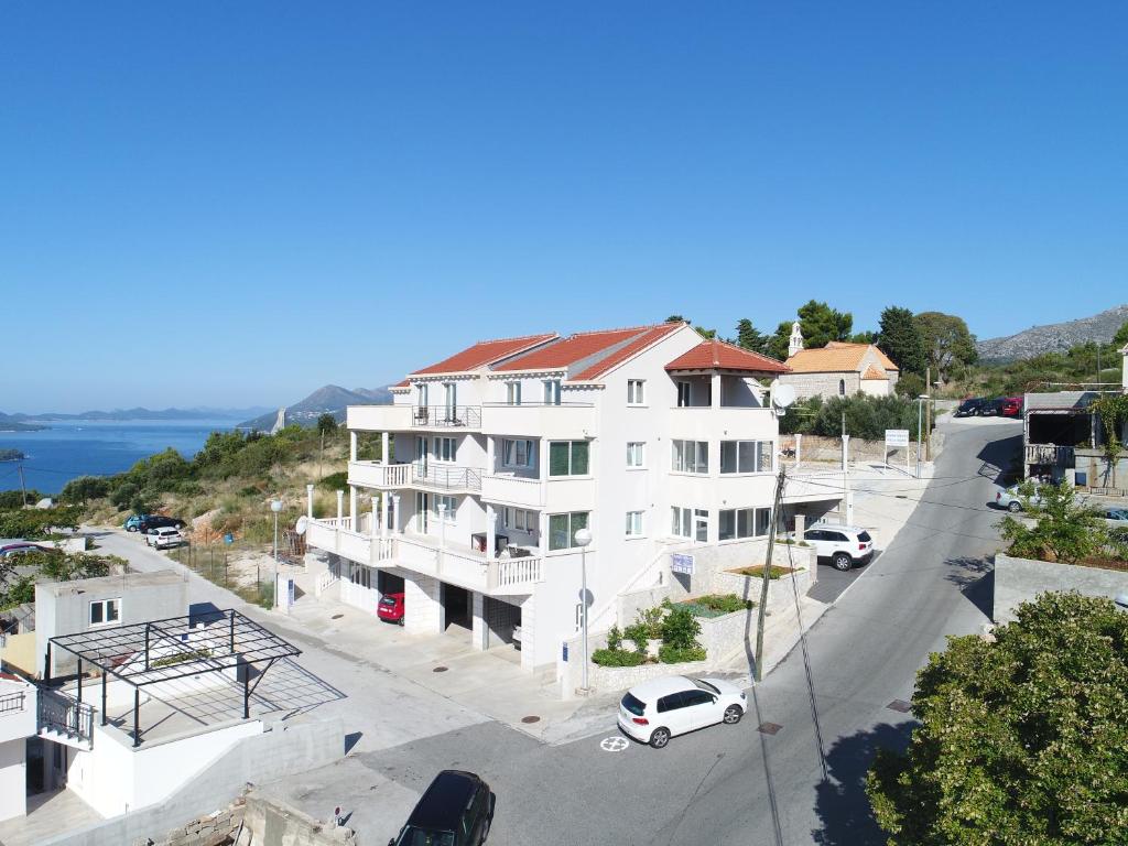 Hotel Apartments Villa Dadic