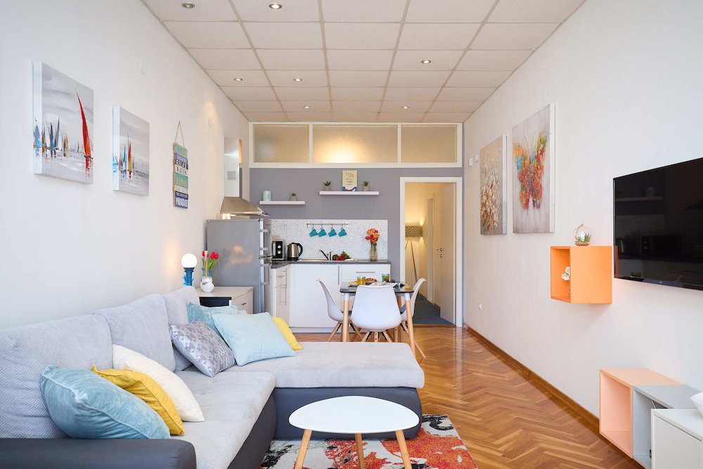 Apartment Aria