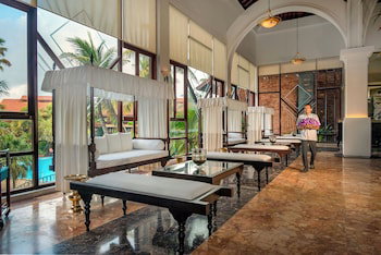 Royal Palms Beach Hotel
