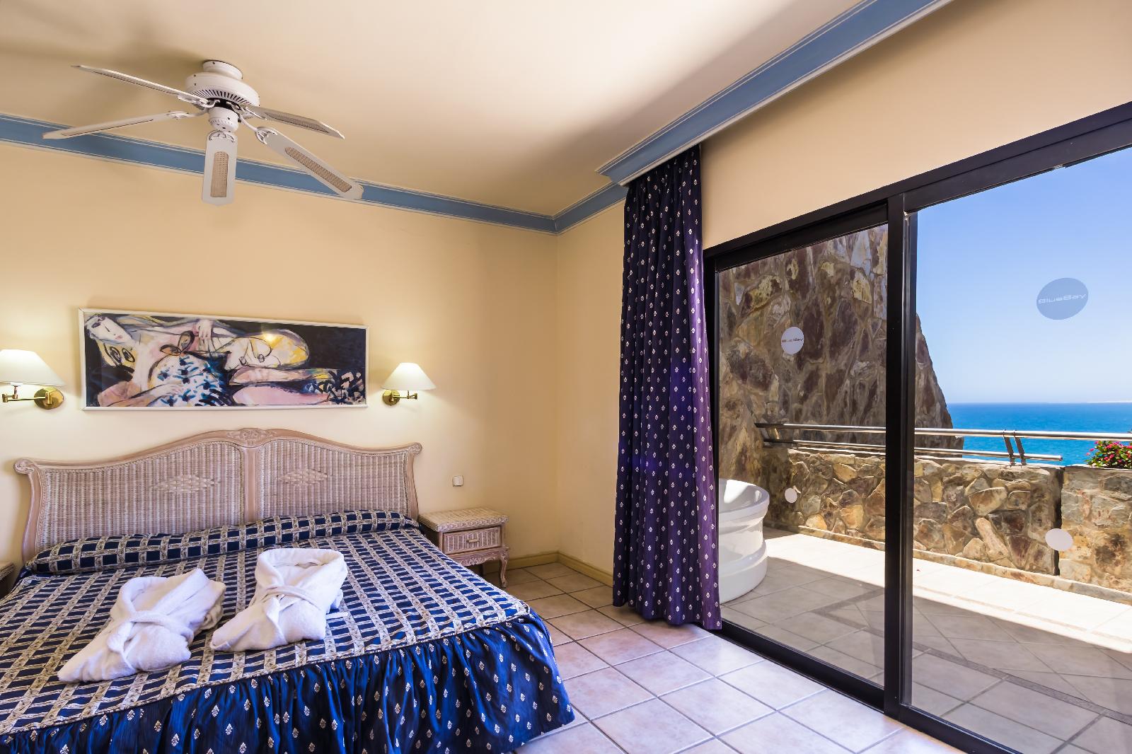 Bluebay Beach Club Aparthotel