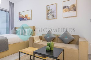 Hotel Bloomfields Fantastic Stu In Oasis cazare Khalifah A City