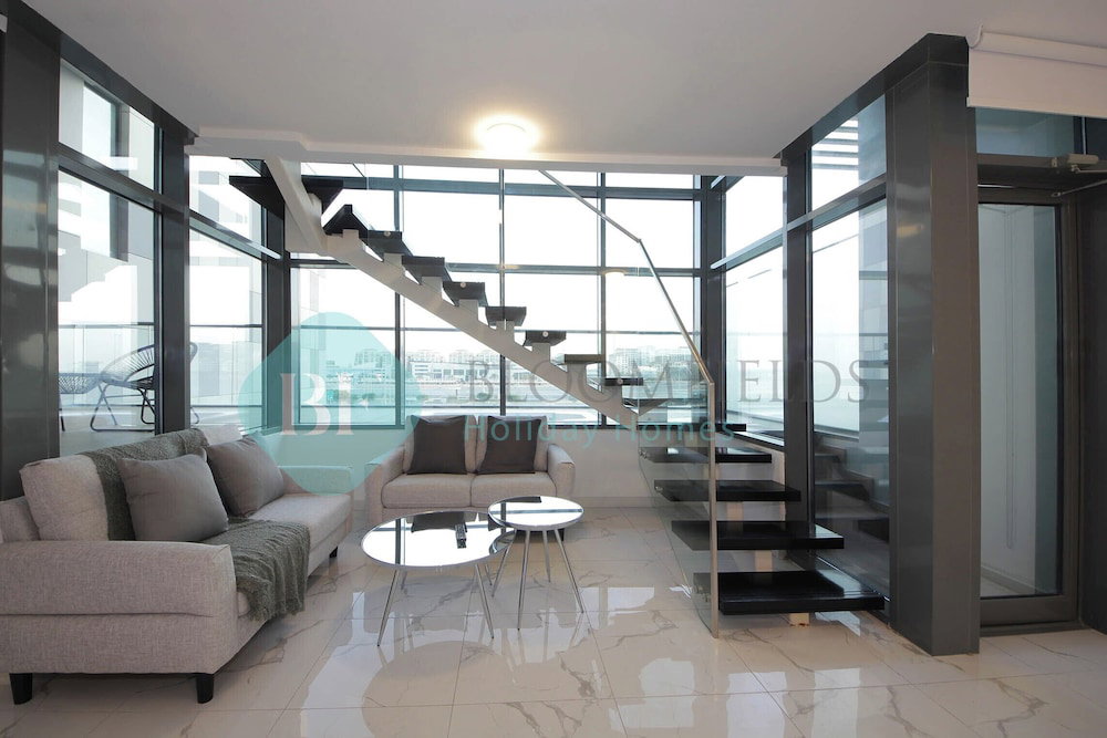 Hotel Bloomfields Luxury 2Br Duplex Raha Loft