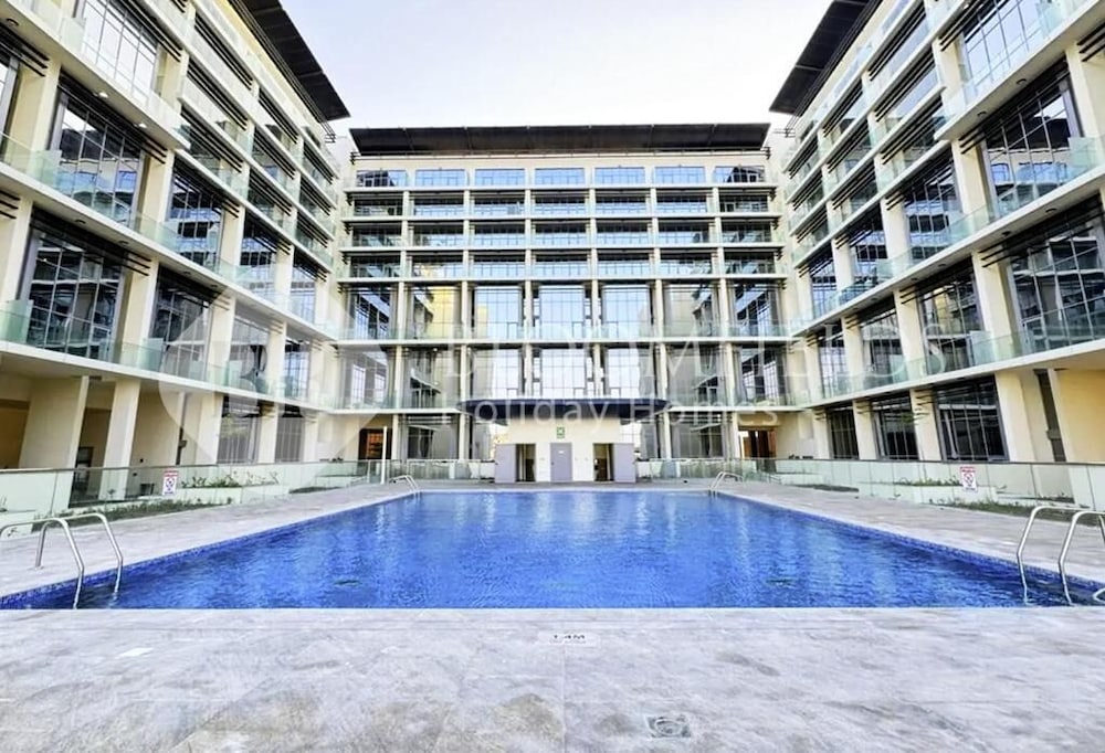 Hotel Bloomfields Delight 1Br In Masdar