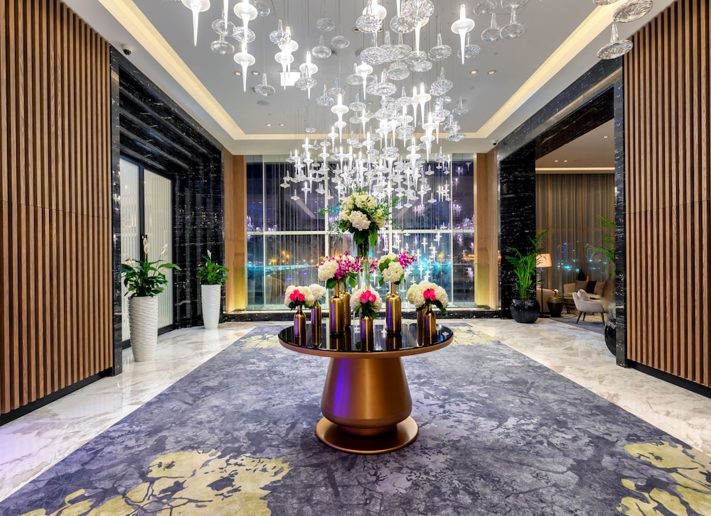 Taj Jumeirah Lakes Towers