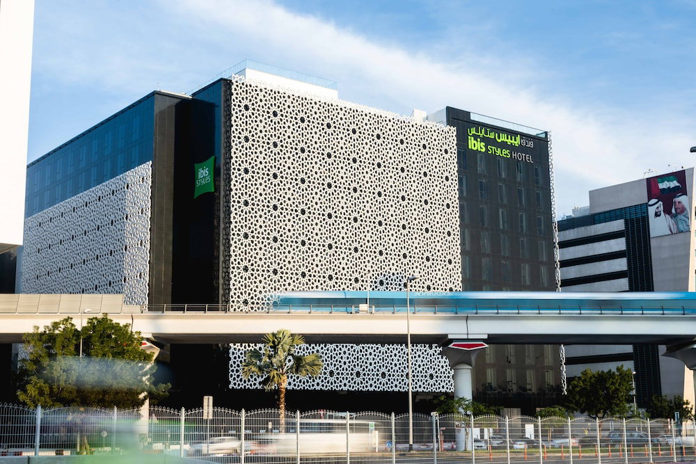 Hotel Ibis Styles Dubai Airport Hotel