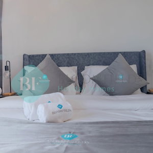 Hotel Bloomfields Stunning Stu In Oasis Masdar cazare Khalifah A City