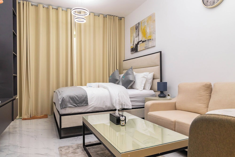 Hotel Bloomfields Lavish Stu In Oasis Masdar