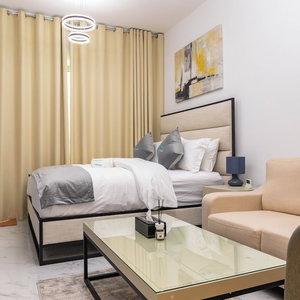 Hotel Bloomfields Lavish Stu In Oasis Masdar cazare Khalifah A City