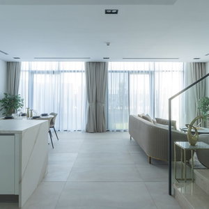 Hotel Impressive Townhouse In Al Danah Bay cazare Al Marjan Island