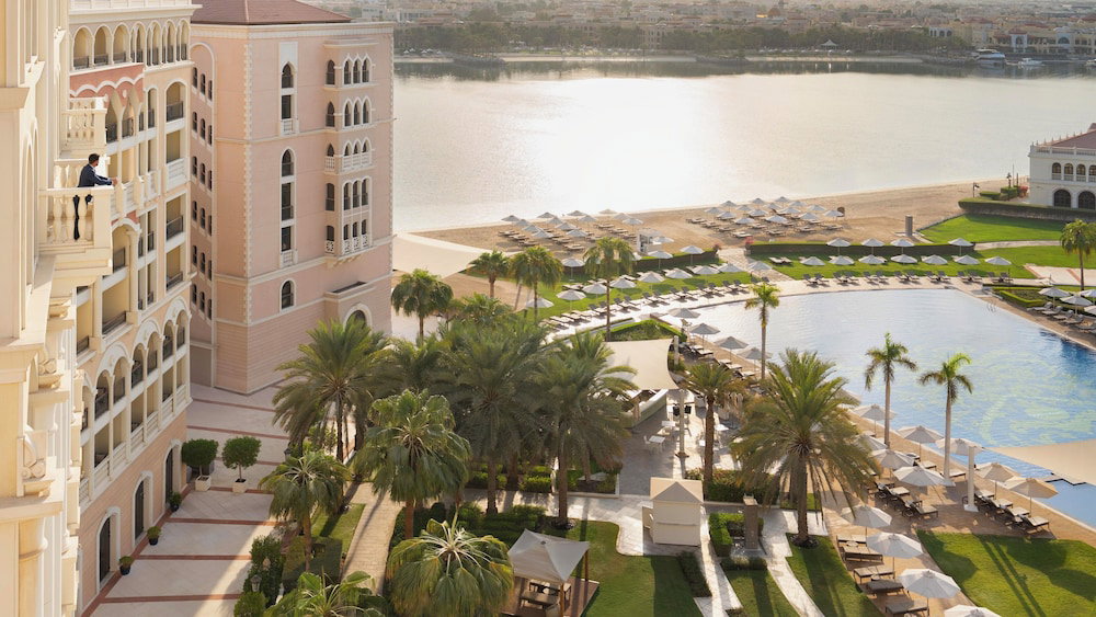 Hotel The Ritz-Carlton Abu Dhabi, Grand Canal