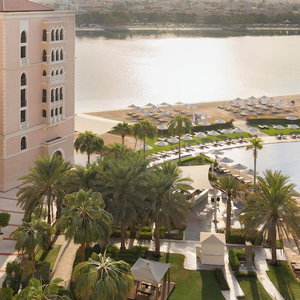 Sejur The Ritz-Carlton Abu Dhabi, Grand Canal vacanta Musaffah