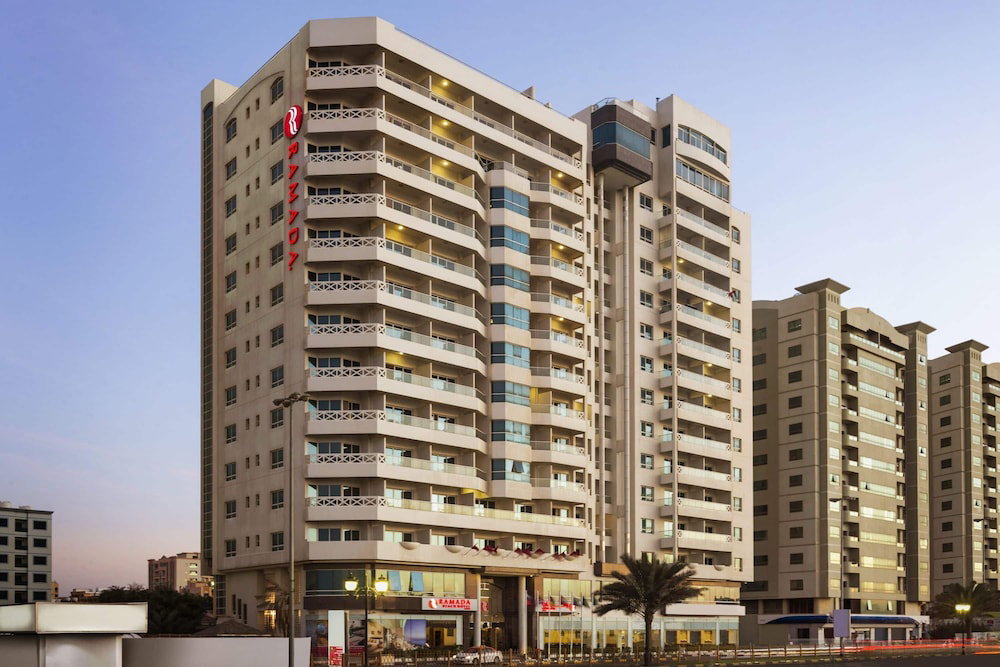 Hotel Ramada By Wyndham Beach Hotel Ajman