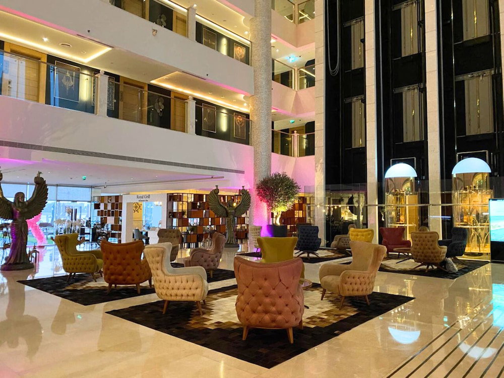 Royal Central Hotel And Resort – The Palm