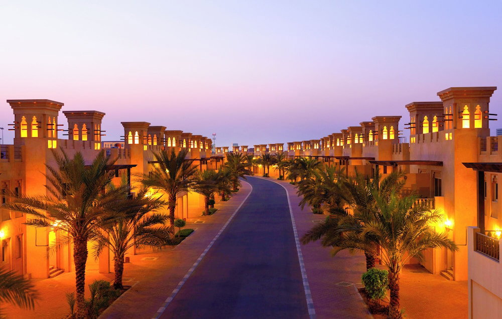 Hotel Al Hamra Village Hotel
