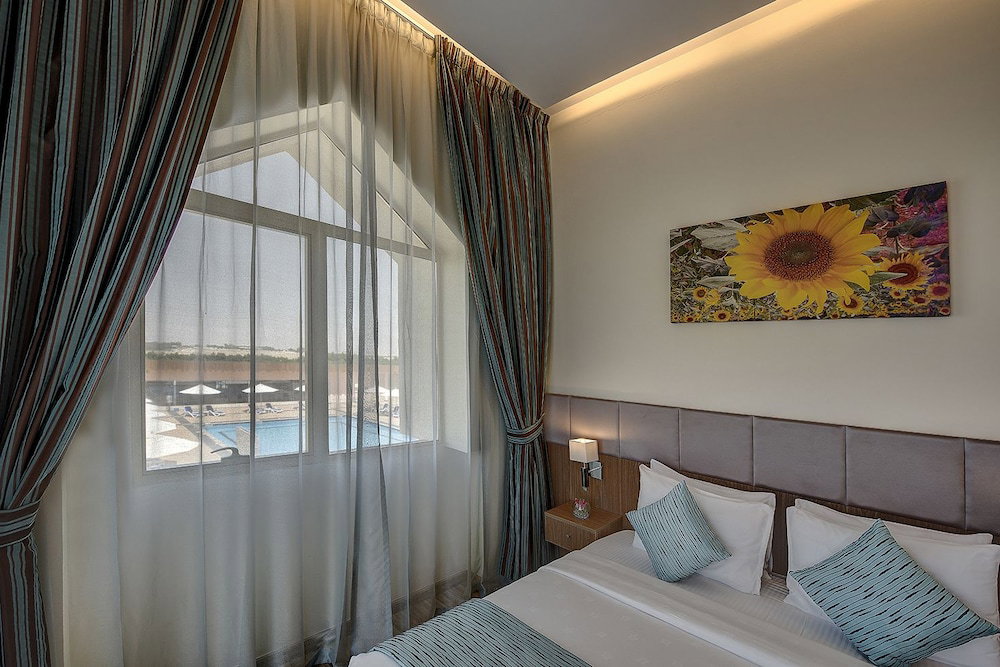 Western Hotel - Ghayathi