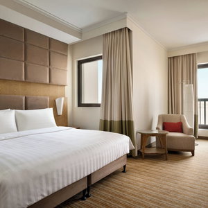 Sejur Traders Hotel, Qaryat Al Beri vacanta Musaffah