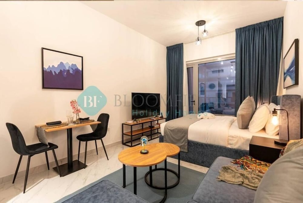Bloomfields Furnished Stu In Oasis M