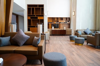 Staybridge Suites Dubai Al-Maktoum Airport By Ihg