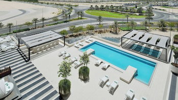 Holiday Inn Dubai Al-Maktoum Airport By Ihg