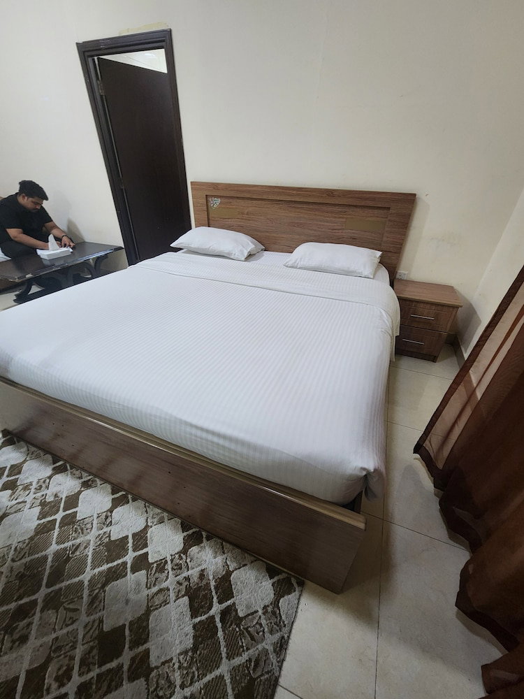 Hotel Luluat Al Khaleej Hotel Apartments