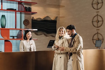 Pullman Dubai Jumeirah Lakes Towers - Hotel And Residence