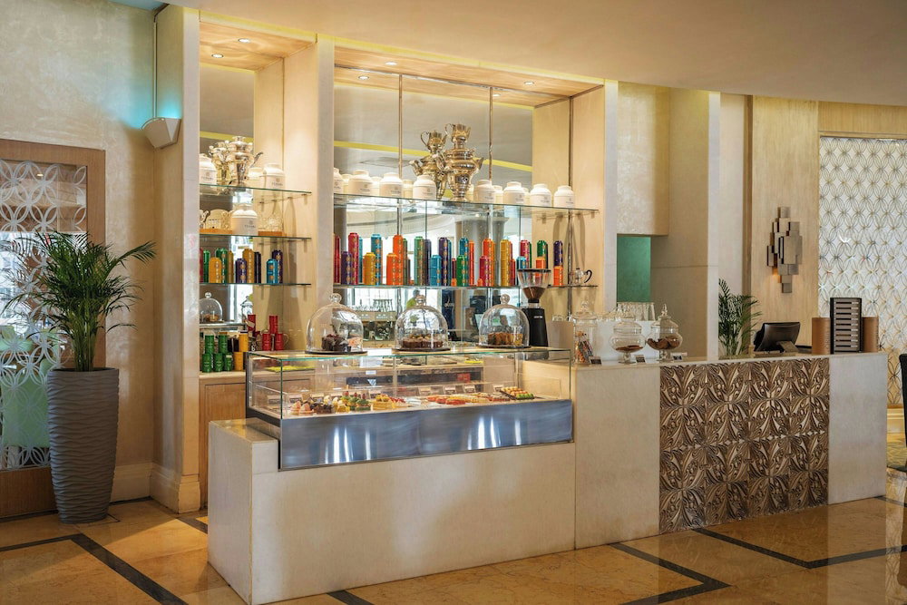 Al Habtoor Grand Resort, Autograph Collection®