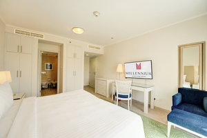 Hotel Millennium Lakeview Residence cazare The Palm Jumeirah