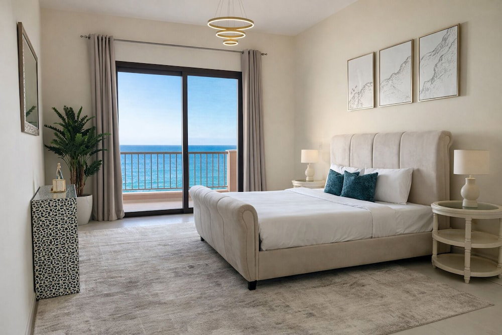 Hotel Bloomfields 2Br In Mina Fajer - Fujairah