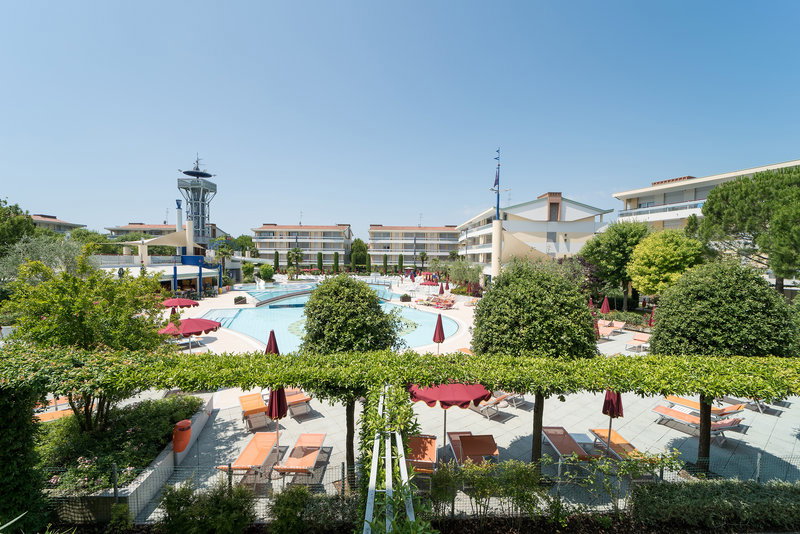 Aparthotel & Villaggio Planetarium Resort