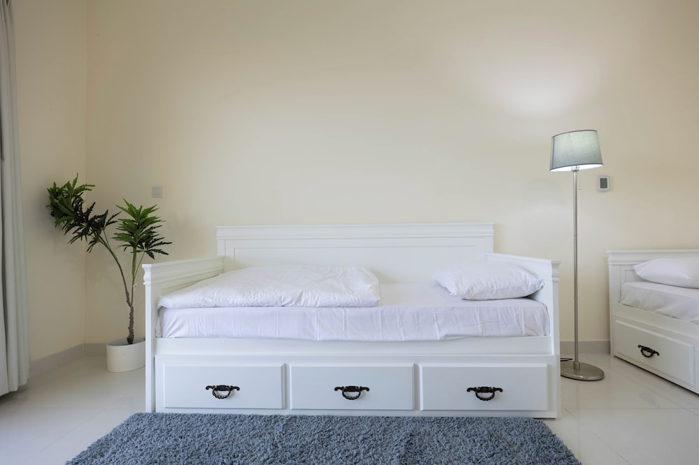 Hotel Bloomfields 3Br Plus Maid Mina Al Fajer