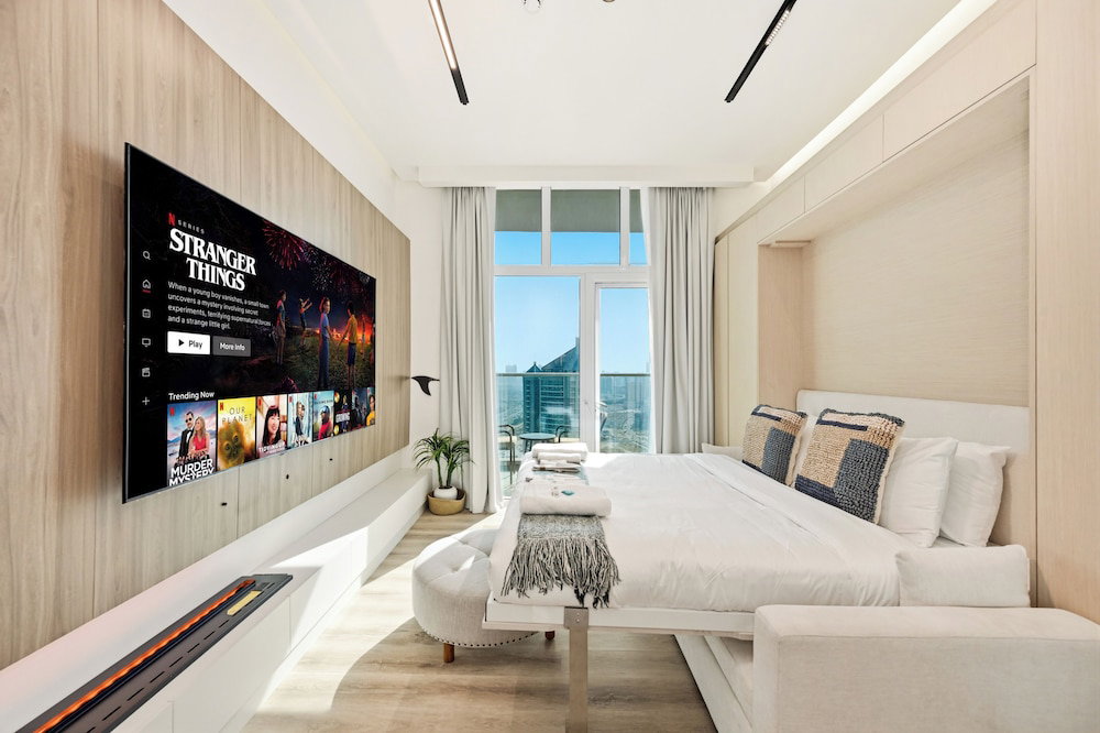 Hotel Bloomfields Studio In Miraclz By Danube