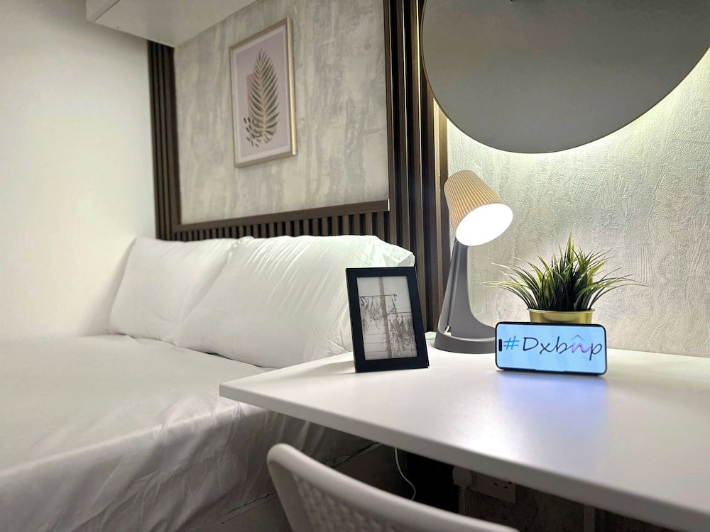 Hotel Urban Oasis Partition Room In Al Barsha1