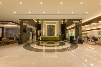 Golden Tulip Media Hotel