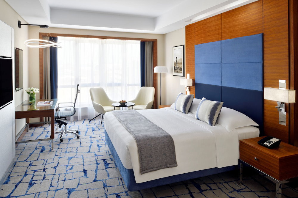 Mövenpick Hotel & Apartments Bur Dubai