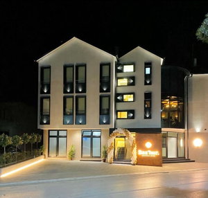 Hotel Baz'hur Boutique Hotel cazare Kukes
