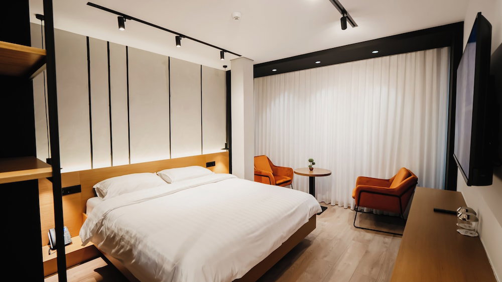 Baz'hur Boutique Hotel