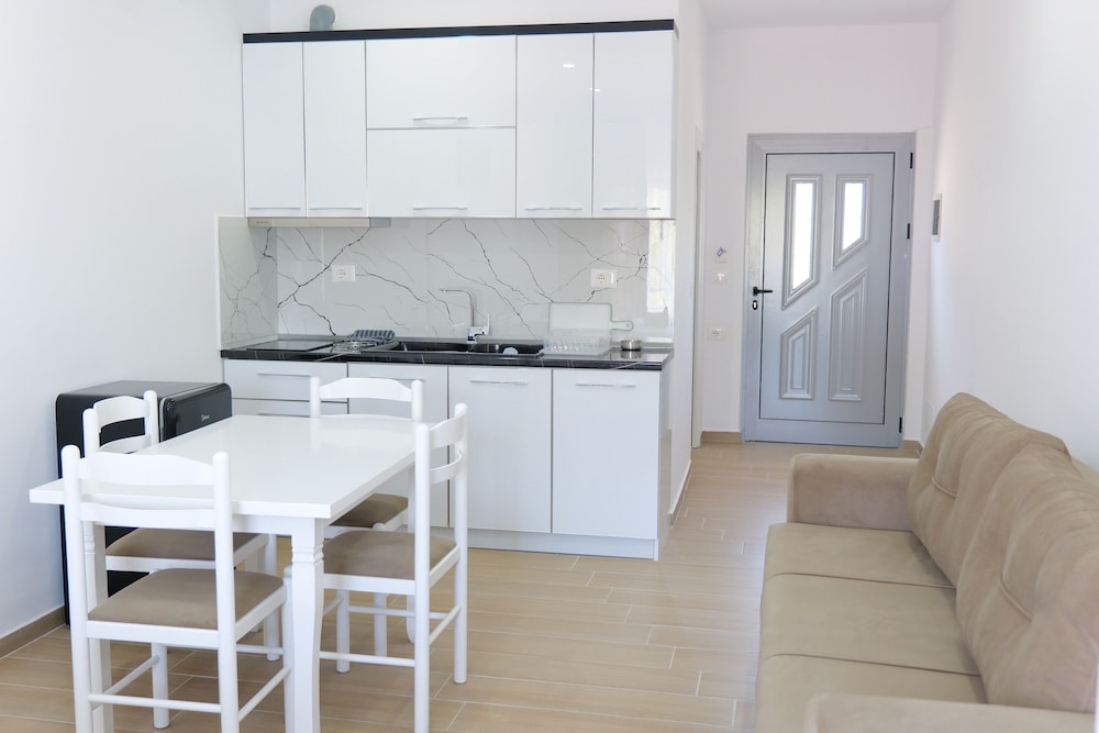 Hotel Lux Apartments