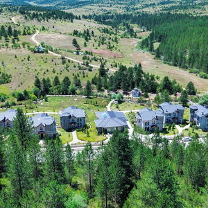 Hotel Ura E Kovacit Agrotourism cazare Voskopoje