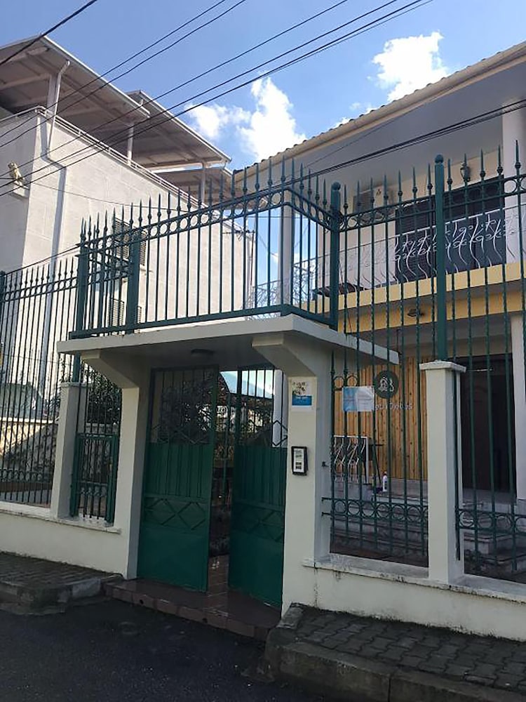 Hotel Tirana City Rooms (Vatra E Lagjes)