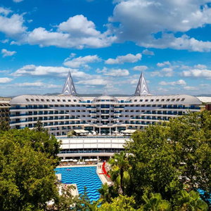 Sejur Delphin Botanik Platinum vacanta Alanya