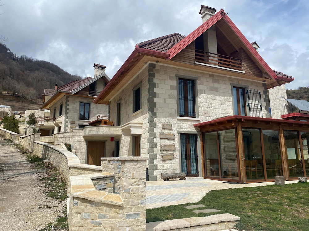 Hotel Joen Village