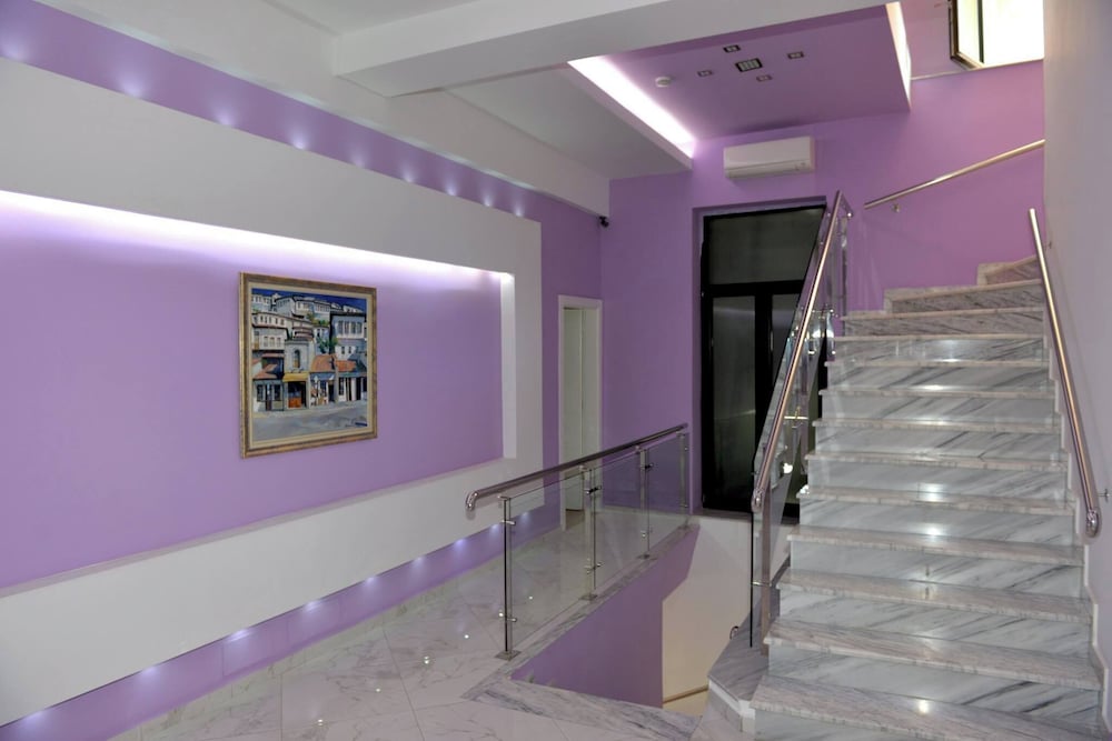 Hotel White City Hotel & Restaurant