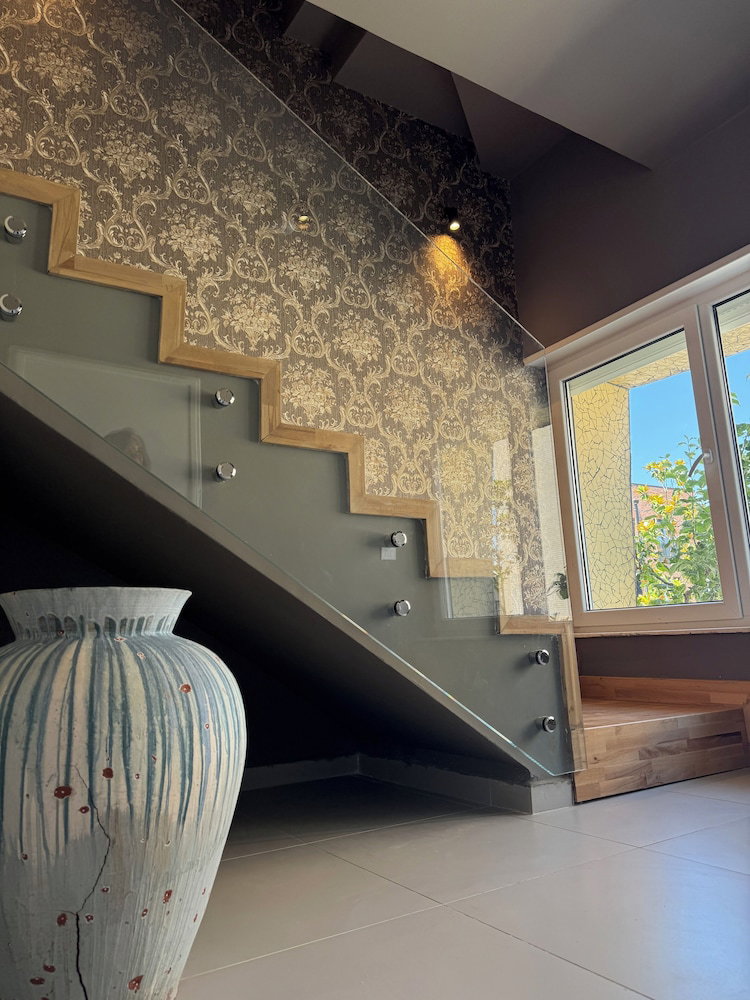 Hotel Arka Art Theatre Atelier