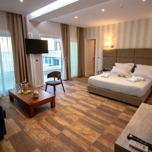 Hotel Blue Marine Hotel cazare Rrashbull