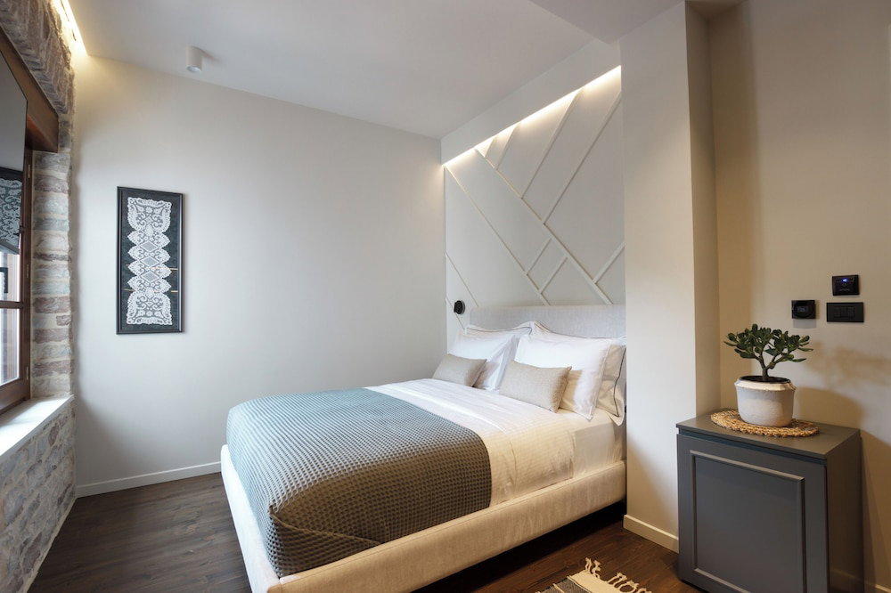Hotel Stitch&Stone Suites