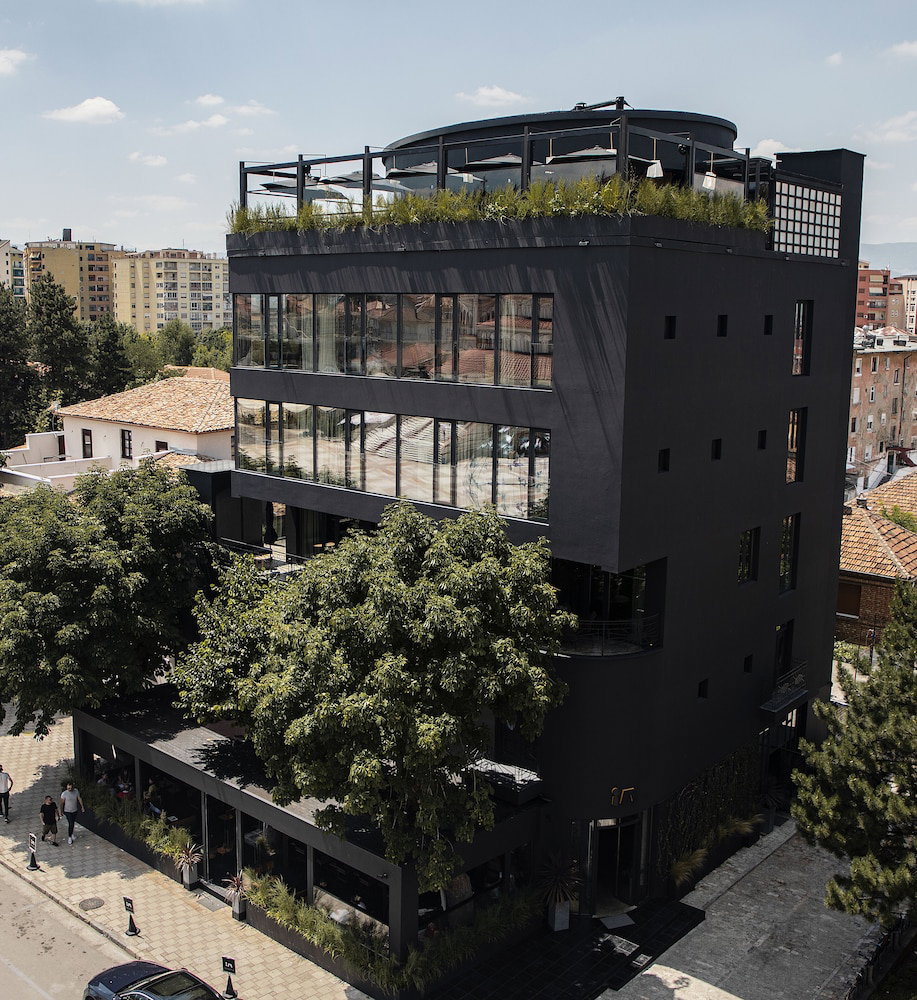 Hotel In Gallery Spa & Hotel