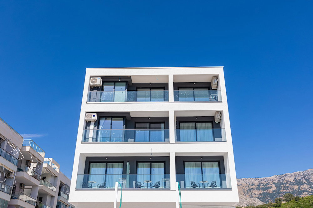 Hotel B&B Champagne Vlore Bay