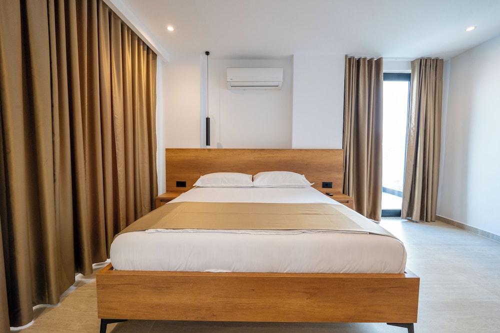 Hotel Enad