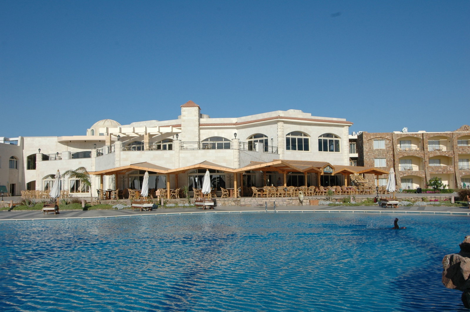 Brayka Bay Resort