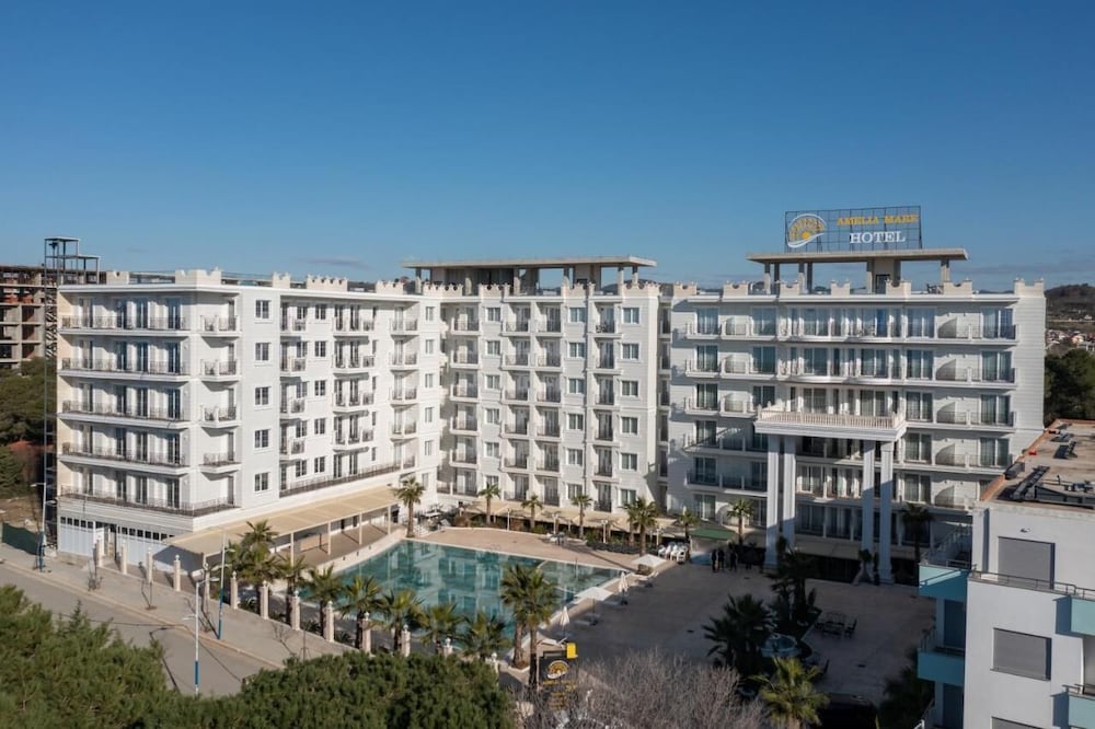 Hotel Amelia Mare Hotel